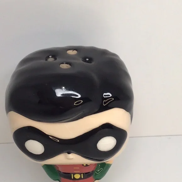 🍄 Pop! Robin Salt/Per Shaker - Picture 5 of 10